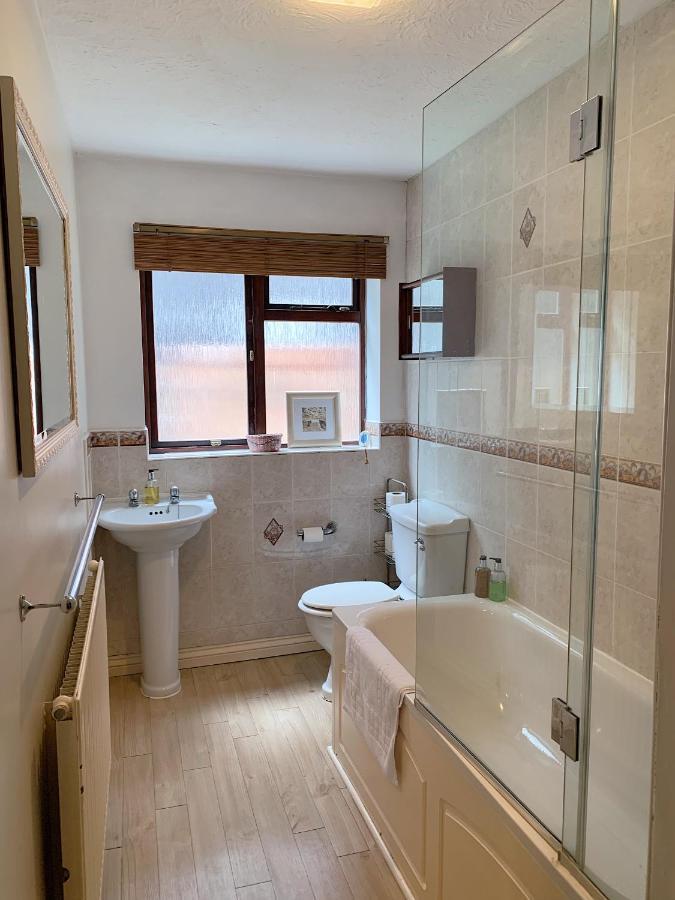 Cosy Central Windsor House Sleeps 4 外观 照片