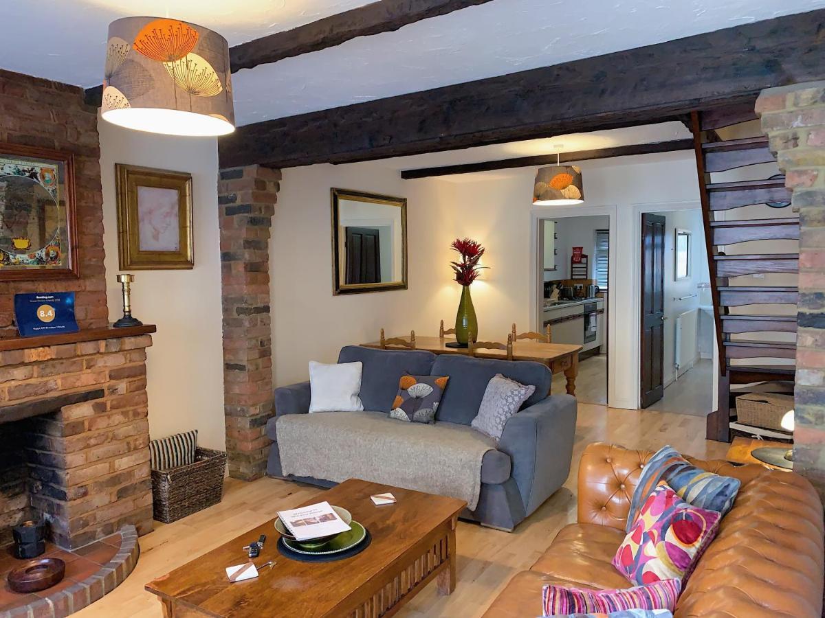 Cosy Central Windsor House Sleeps 4 外观 照片